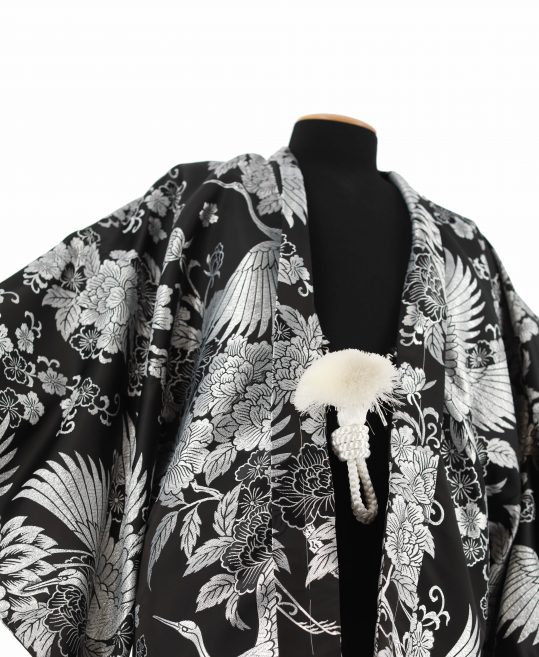 紋付袴レンタル・成人式・結婚式・卒業式【羽織】黒　銀の鶴と牡丹[身長170cm対応]No.322